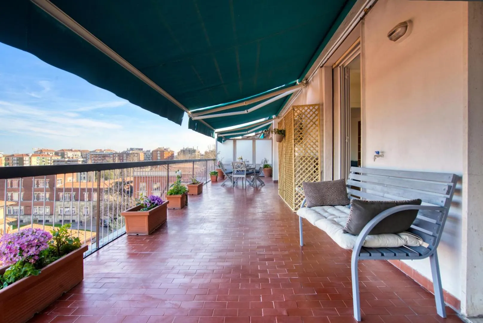 Spacious Penthouse With Panoramic Terrace - 20 Minutes From Duomo Milan 0*,  Italy