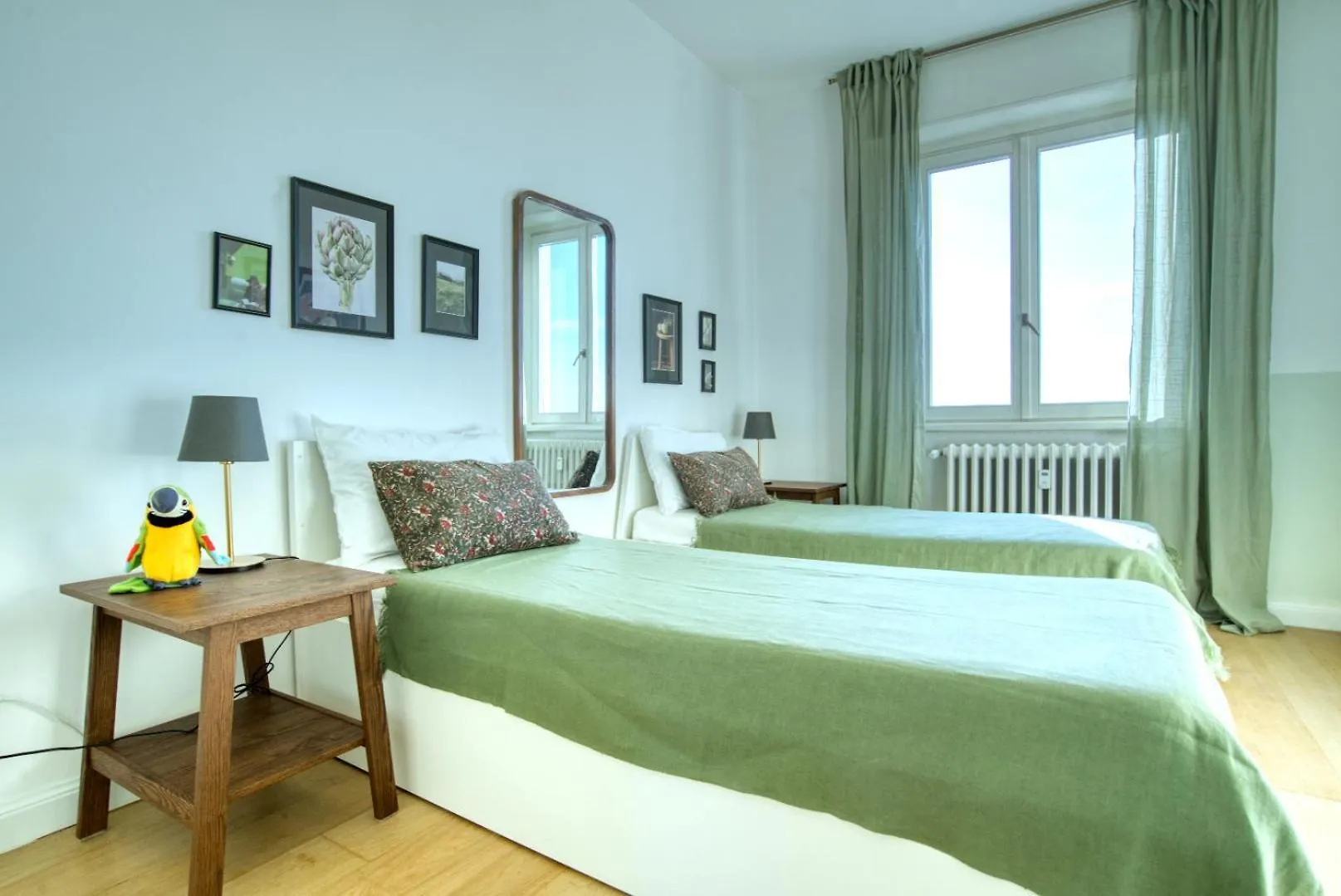 Spacious Penthouse With Panoramic Terrace - 20 Minutes From Duomo Milan